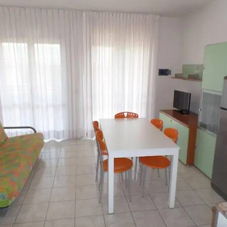 In For Five Guests Apartmán Bibione