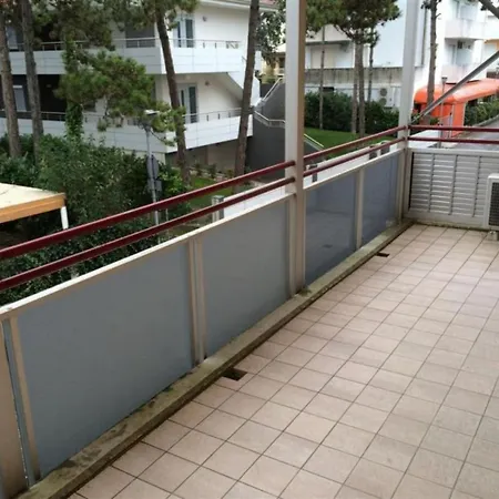 Διαμέρισμα In For Five Guests Μπιμπιόνε